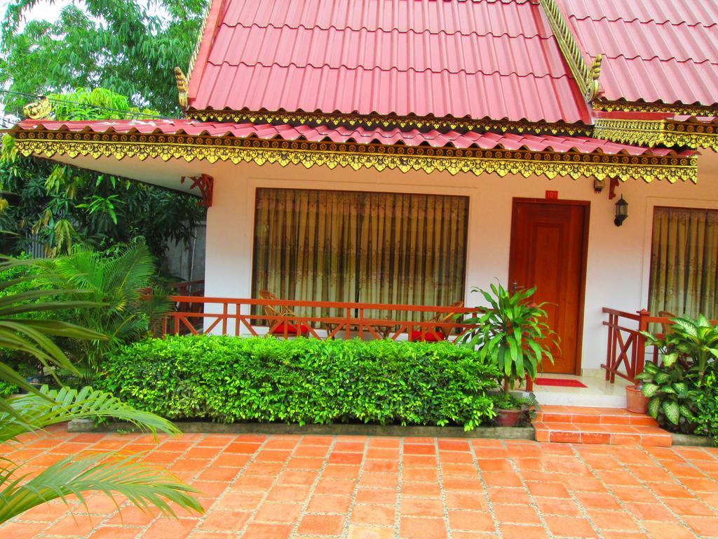 Reaksmey Meanrith Guesthouse And Residence สีหนุวิลล์ ภายนอก รูปภาพ